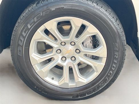 Used 2024 Chevrolet Silverado 1500 LTZ image 32