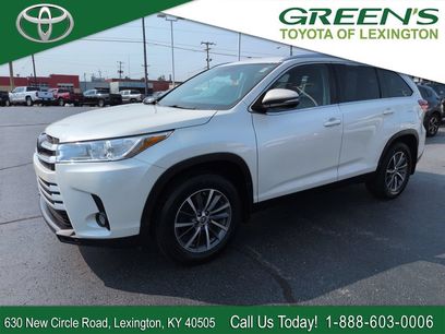 Used 2019 Toyota Highlander XLE w/ Carpet Mat Package (TMS)