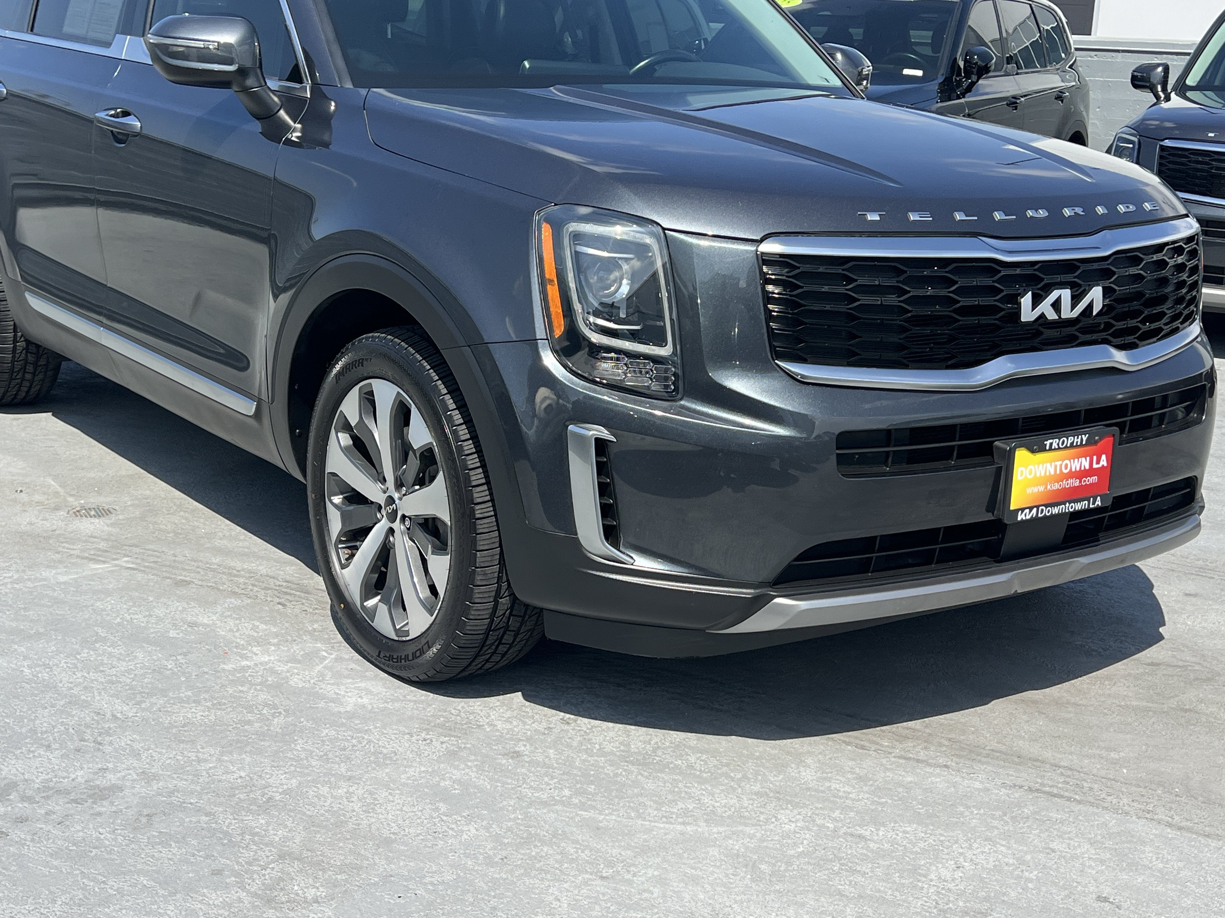 Used 2022 Kia Telluride S FWD image 11