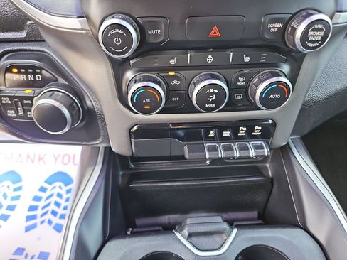 Used 2020 RAM 1500 Big Horn AWD/4WD image 18