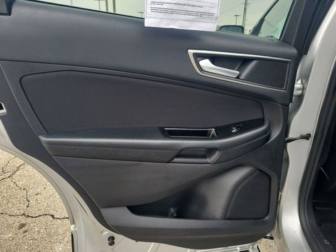 Used 2015 Ford Edge SEL image 14