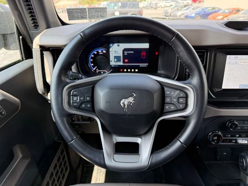 Certified 2023 Ford Bronco Wildtrak AWD/4WD image 16