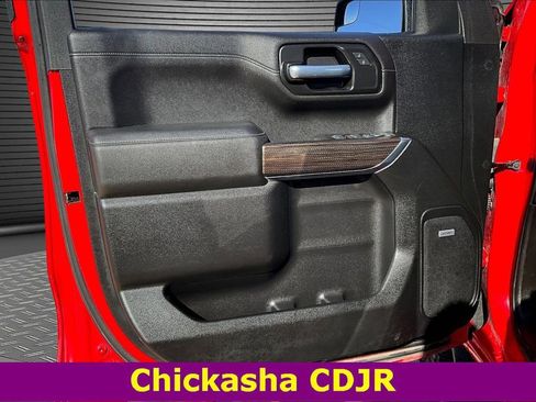 Used 2021 Chevrolet Silverado 1500 LT Trail Boss w/ Convenience Package II image 19