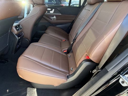 New 2026 Mercedes-Benz GLS 450 4MATIC image 31