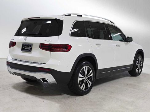 New 2026 Mercedes-Benz GLB 250 4MATIC image 3