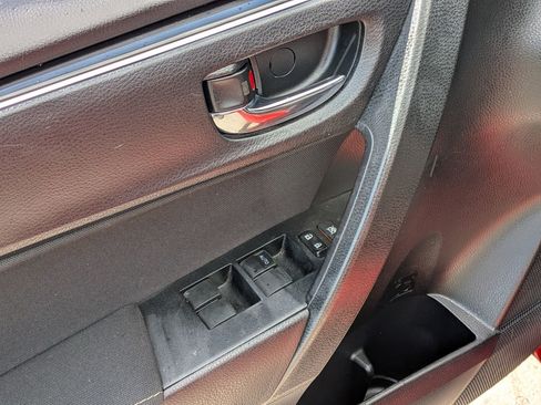 Used 2019 Toyota Corolla LE image 9