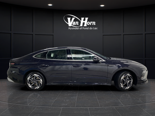 New 2026 Hyundai Sonata SEL FWD image 2