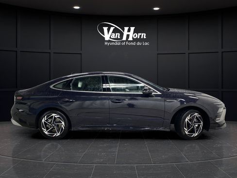 New 2026 Hyundai Sonata SEL FWD image 2