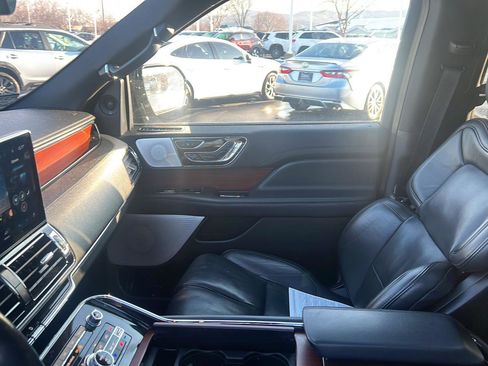 Used 2023 Lincoln Navigator L Reserve image 21
