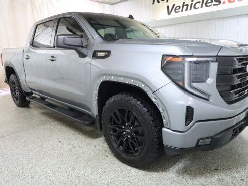Used 2023 GMC Sierra 1500 Elevation AWD/4WD image 5
