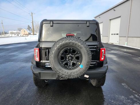 New 2025 Ford Bronco Badlands image 17