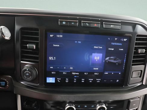 Used 2023 Ford F250 Platinum AWD/4WD image 11