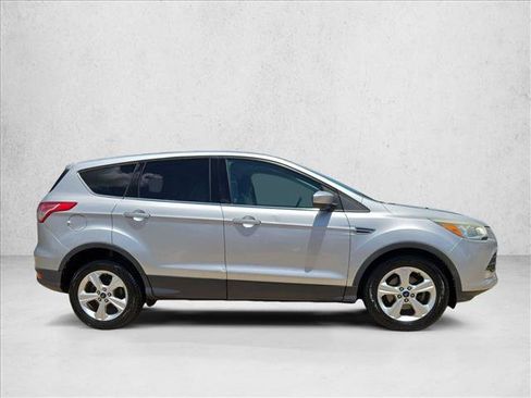 Used 2015 Ford Escape SE FWD image 4