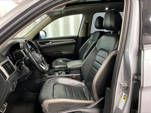 Certified 2023 Volkswagen Atlas SEL Premium AWD/4WD image 10