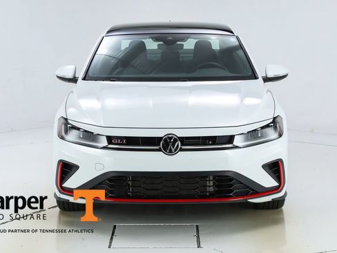 Used 2025 Volkswagen Jetta GLI Autobahn FWD image 16
