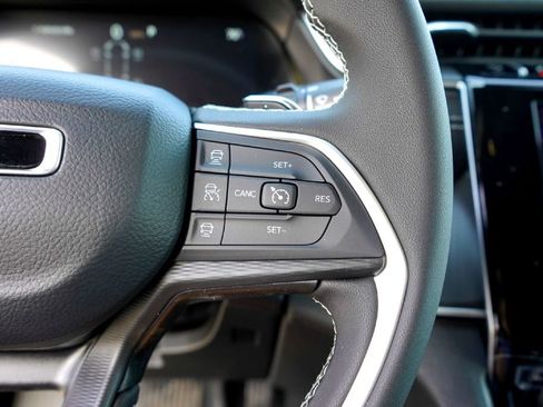 New 2026 Jeep Grand Cherokee L Laredo RWD image 13