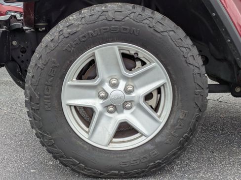 Used 2022 Jeep Gladiator Sport image 29