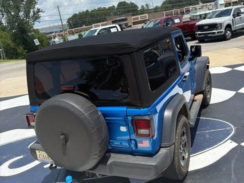 Used 2024 Jeep Wrangler Sport AWD/4WD image 8