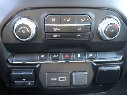 Used 2021 GMC Sierra 1500 Base w/ Sierra Value Package image 23