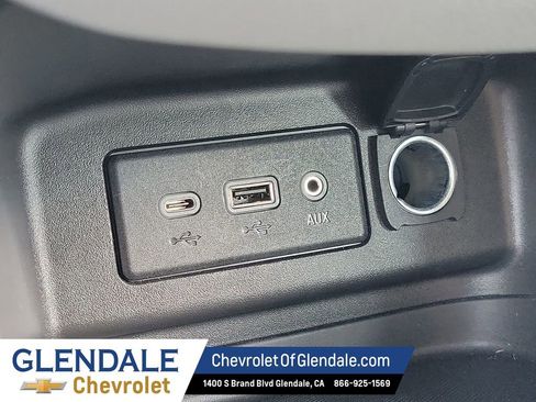 Certified 2020 Chevrolet Equinox LS w/ LPO, Floor Liner Package FWD image 29