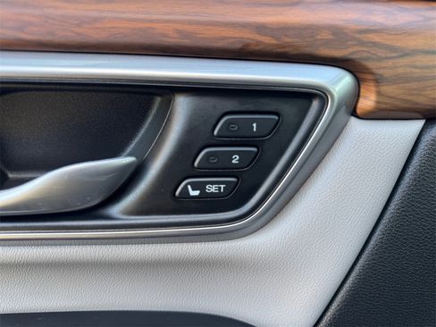 Used 2022 Honda CR-V EX-L image 12