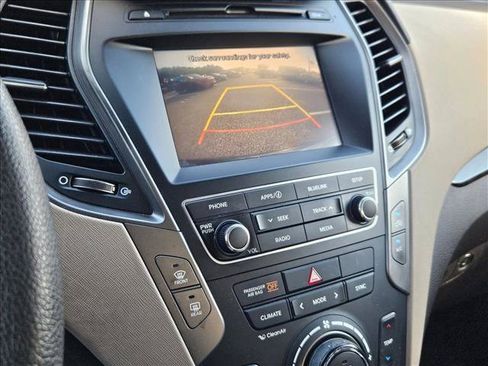 Used 2017 Hyundai Santa Fe Sport FWD image 9