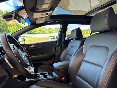 Used 2020 Kia Sportage S w/ S Sunroof Package AWD/4WD image 3