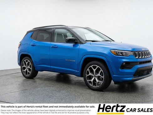 Used 2025 Jeep Compass Limited image 1