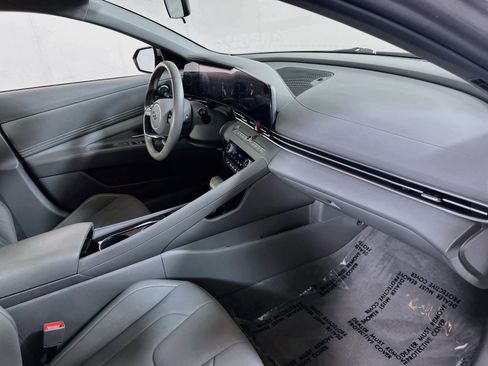 Used 2023 Hyundai Elantra SEL w/ Convenience Package FWD image 28