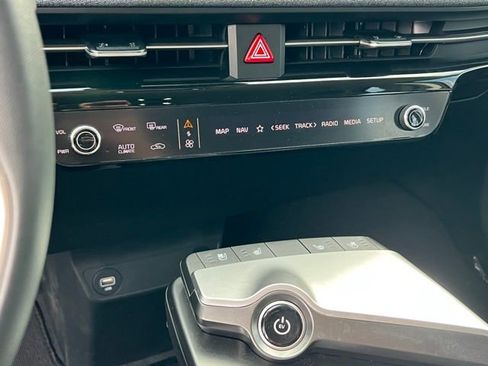 Certified 2024 Kia EV6 Wind RWD image 20