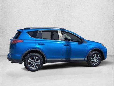 Certified 2018 Toyota RAV4 LE image 4