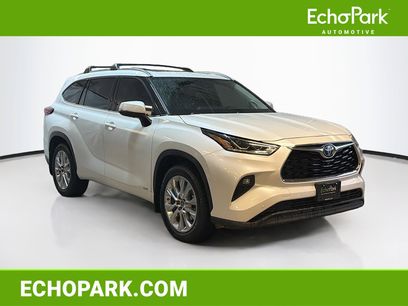 Used 2022 Toyota Highlander Limited