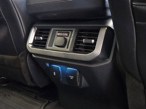 Used 2025 Ford F150 Platinum w/ Equipment Group 702A High AWD/4WD image 8