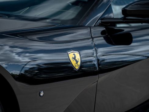 Used 2022 Ferrari 812 GTS RWD image 37