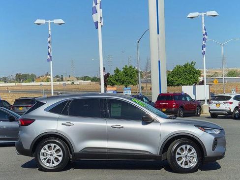 Certified 2024 Ford Escape Active image 3