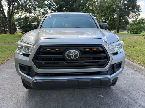 Used 2019 Toyota Tacoma SR w/ SX Package RWD image 2