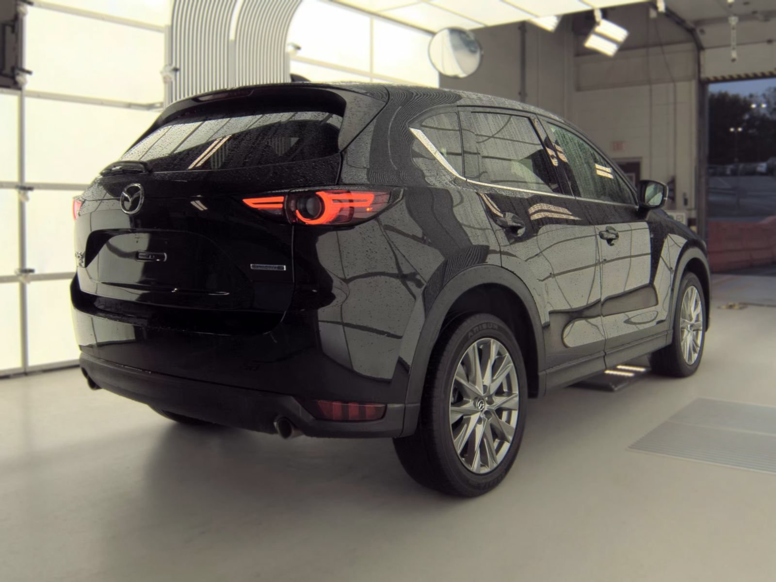 Used 2021 MAZDA CX-5 Grand Touring AWD/4WD image 3