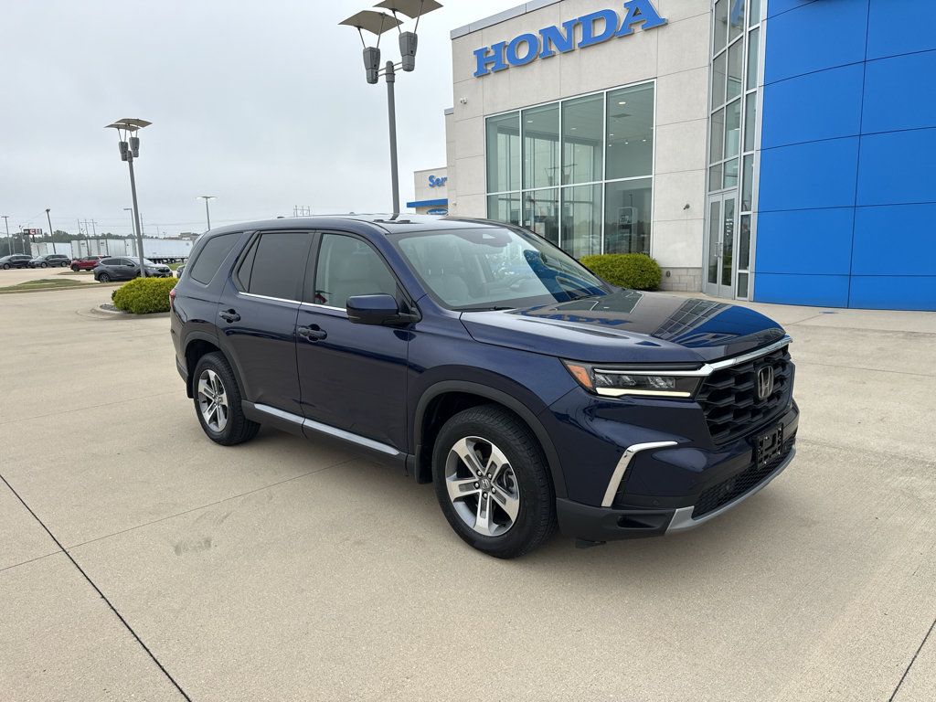 Used 2023 Honda Pilot EX-L image 3