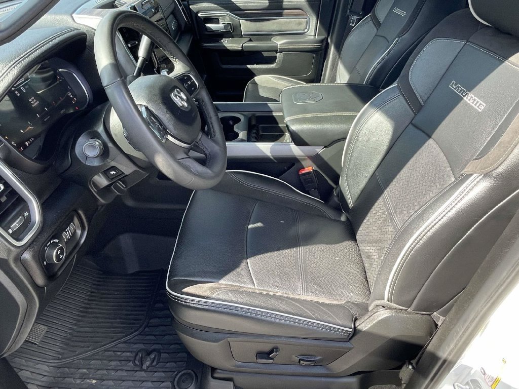 Used 2025 RAM 2500 Laramie AWD/4WD image 9
