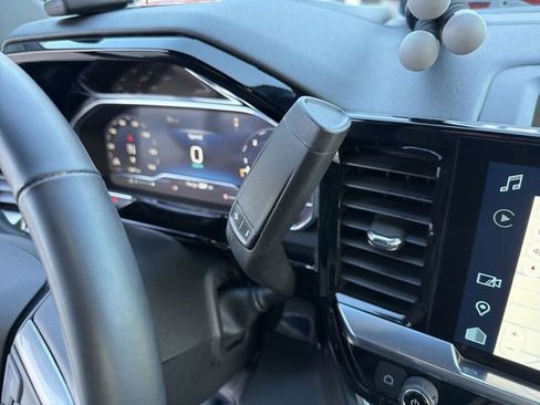 Certified 2025 Chevrolet Silverado 2500 LT image 22