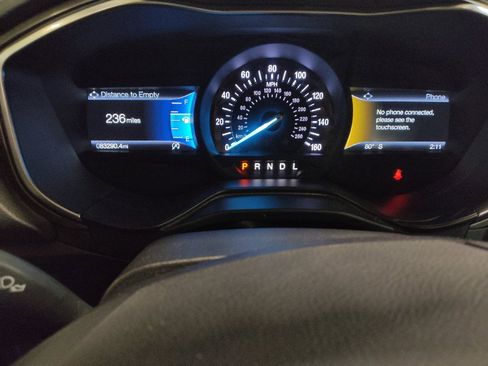 Used 2020 Ford Fusion SE FWD image 23