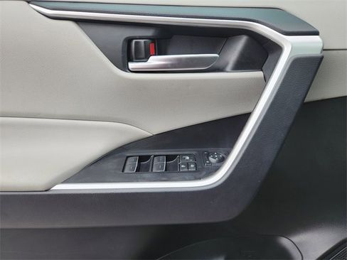 Used 2024 Toyota RAV4 XLE Premium image 17