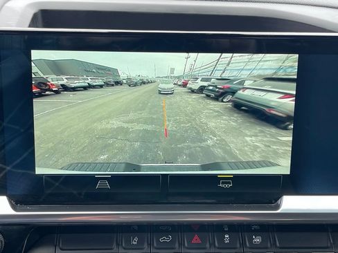 Used 2025 Chevrolet Silverado 2500 LT w/ Convenience Package image 22