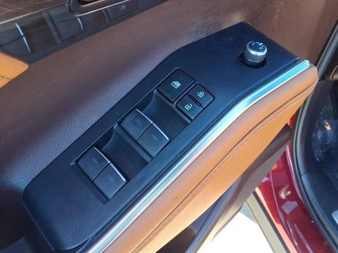 Certified 2022 Toyota Highlander Platinum image 16