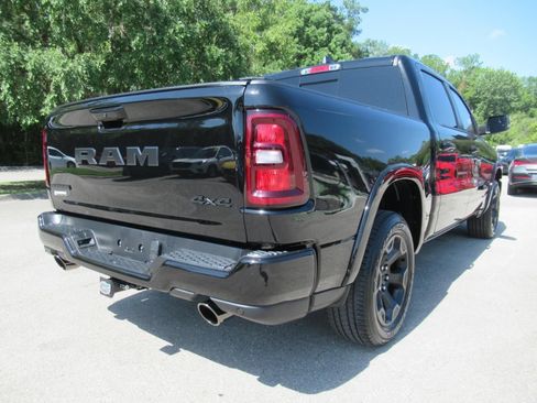 Used 2025 RAM 1500 Big Horn AWD/4WD image 7