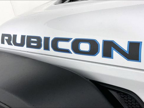 Used 2025 Jeep Wrangler Unlimited Rubicon 4xe w/ Safety Group AWD/4WD image 23