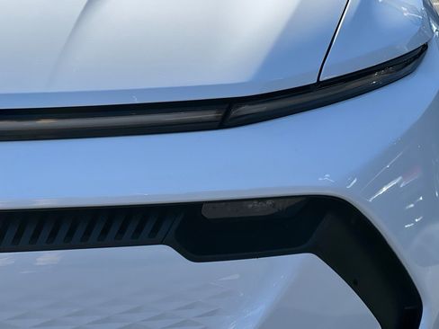 Used 2025 Chevrolet Equinox EV LT w/ Convenience Package image 49