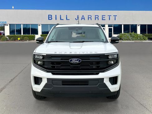 New 2026 Ford Expedition Active RWD image 2