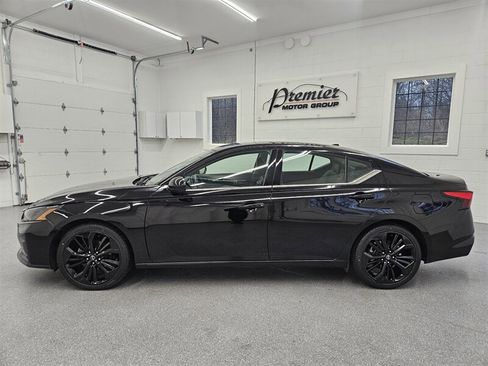 Used 2023 Nissan Altima 2.5 SR image 7