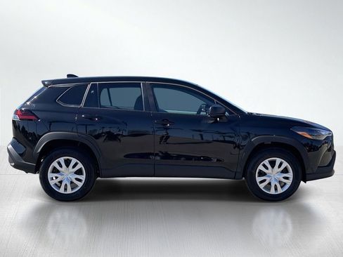 Used 2026 Toyota Corolla Cross L image 6